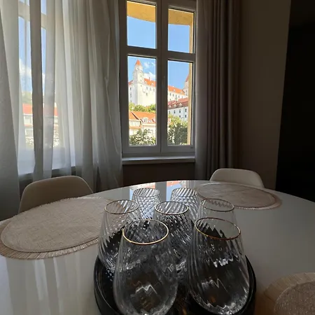 Apartman Beautiful With A View Of Castle