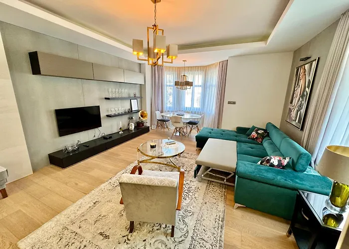 Apartment Beautiful With A View Of Castle