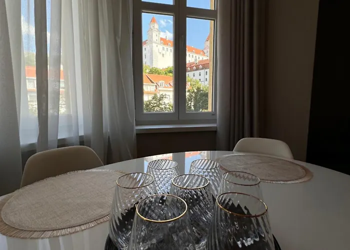 Апартаменты Beautiful With A View Of Castle